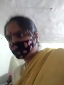 Snapshot of kaamuk_madhu chatting on February 5, 4:39 am kaamuk madhu online show from February 5, 4:39 am