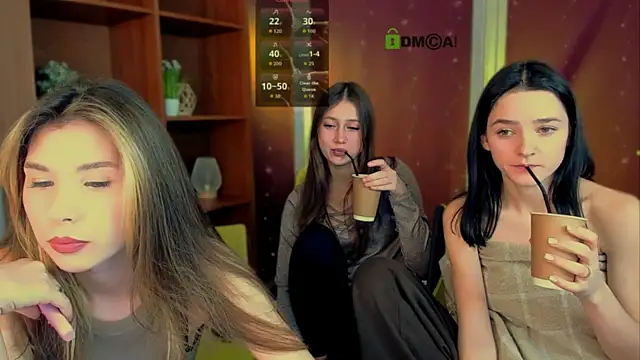 Snapshot of lole_ti chatting on March 18, 7:50 pm lole ti online show from March 18, 7:50 pm