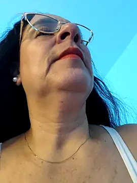 KiaraFoster online show from April 15, 11:17 am