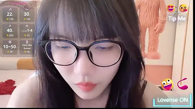 Snapshot of zhnmjx2025 chatting on February 26, 2:27 pm zhnmjx2025 online show from February 26, 2:27 pm