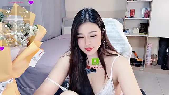 Snapshot of Ogravity_ chatting on May 14, 3:30 pm Ogravity online show from May 14, 3:30 pm