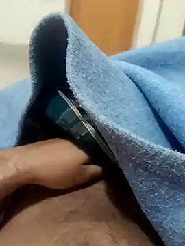 Snapshot of honorhorny chatting on February 14, 6:04 pm honorhorny online show from February 14, 6:04 pm