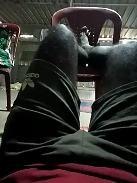 Snapshot of Tamilpaiyan07 chatting on February 19, 2:29 am Tamilpaiyan07 online show from February 19, 2:29 am