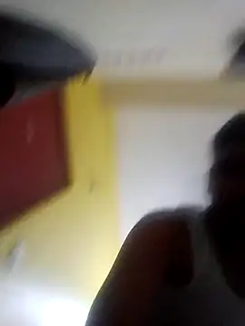 Snapshot of Tamilpaiyan07 chatting on February 24, 11:14 pm Tamilpaiyan07 online show from February 24, 11:14 pm