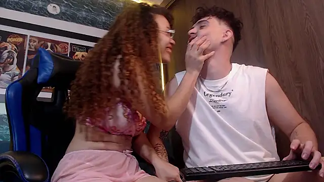 summer scott online show from February 4, 4:07 am