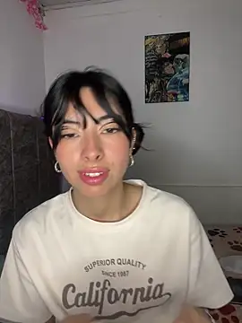 junorise23 online show from February 17, 4:31 am