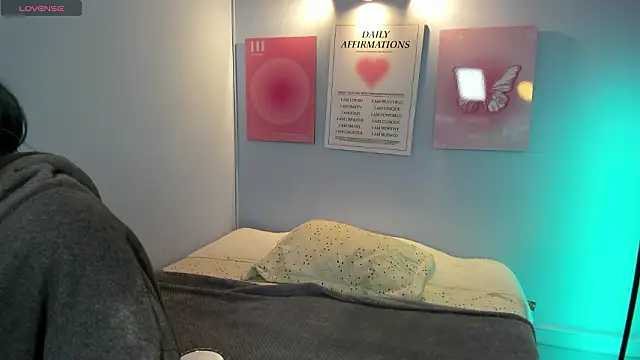 Snapshot of kyoto_Aoki chatting on February 11, 7:30 pm kyoto Aoki online show from February 11, 7:30 pm