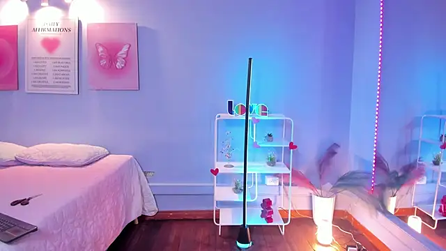 Snapshot of kyoto_Aoki chatting on February 17, 7:31 pm kyoto Aoki online show from February 17, 7:31 pm