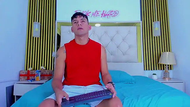 Sweet kevin1 online show from January 13, 6:08 am