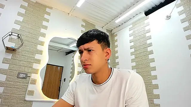 neithan sleitherx online show from February 14, 12:46 pm