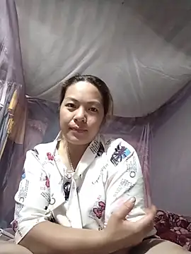 Lucky cutee online show from June 21, 1:24 pm