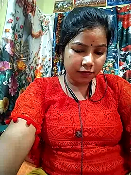 Snapshot of cftttttd56 chatting on May 6, 3:35 am cftttttd56 online show from May 6, 3:35 am