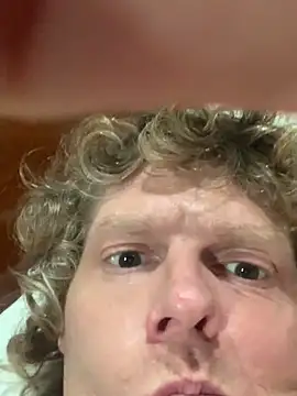 Snapshot of heath82841 chatting on March 7, 7:27 am heath82841 online show from March 7, 7:27 am