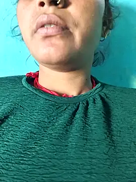 Snapshot of Madhu_cute chatting on February 22, 4:02 am Madhu cute online show from February 22, 4:02 am