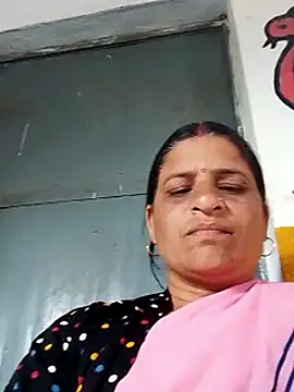 CUTE Ishpa online show from February 10, 6:28 am