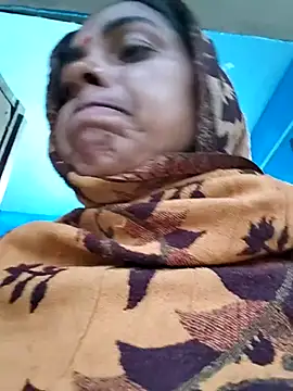Snapshot of Mahima_rani34 chatting on February 19, 1:12 am Mahima rani34 online show from February 19, 1:12 am