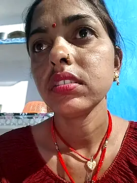 Snapshot of Mahima_rani34 chatting on February 22, 10:52 pm Mahima rani34 online show from February 22, 10:52 pm