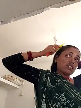 Snapshot of Mahima_rani34 chatting on March 8, 7:56 am Mahima rani34 online show from March 8, 7:56 am