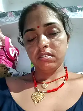 Snapshot of Mahima_rani34 chatting on May 1, 9:52 pm Mahima rani34 online show from May 1, 9:52 pm
