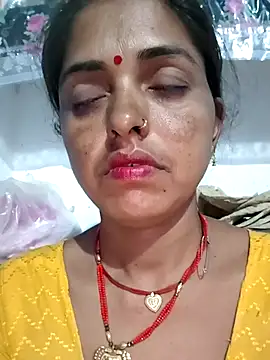 Snapshot of Mahima_rani34 chatting on May 15, 10:06 pm Mahima rani34 online show from May 15, 10:06 pm