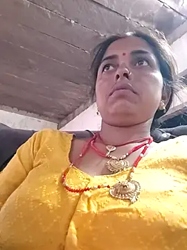 Snapshot of Mahima_rani34 chatting on May 23, 11:53 pm Mahima rani34 online show from May 23, 11:53 pm