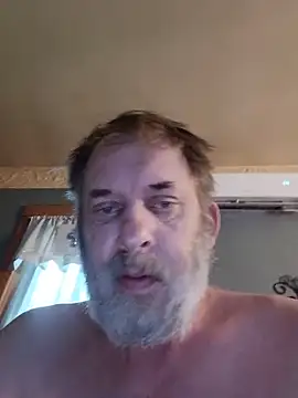FragrantToe529 online show from May 18, 1:06 pm