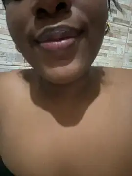 Snapshot of amorasecy chatting on July 6, 1:02 am amorasecy online show from July 6, 1:02 am