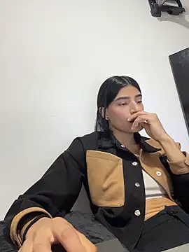 Ema Rose  online show from April 13, 8:25 pm