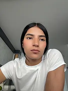 Snapshot of Ema_Rose_ chatting on July 9, 9:08 pm Ema Rose online show from July 9, 9:08 pm