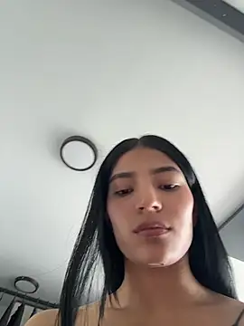 Snapshot of Ema_Rose_ chatting on August 2, 5:00 pm Ema Rose online show from August 2, 5:00 pm