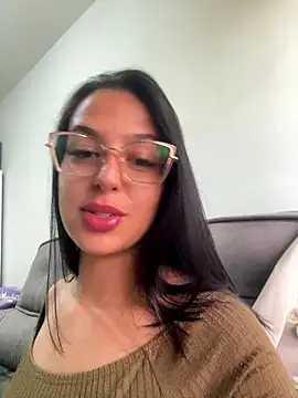 Snapshot of jujuarantes__2026 chatting on January 18, 12:42 pm jujuarantes 2026 online show from January 18, 12:42 pm