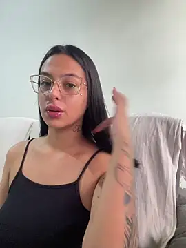 Snapshot of jujuarantes__2026 chatting on February 24, 12:25 pm jujuarantes 2026 online show from February 24, 12:25 pm