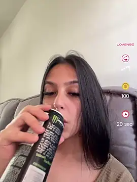 jujuarantes  2026 online show from May 26, 2:24 pm