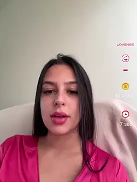 jujuarantes  2026 online show from June 2, 1:35 pm
