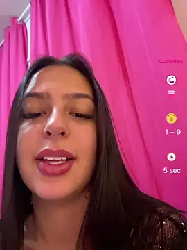 jujuarantes  2026 online show from July 17, 3:18 pm