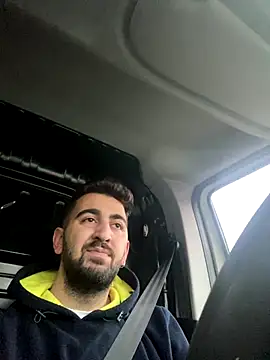 Snapshot of akindrv1 chatting on December 22, 6:32 am akindrv1 online show from December 22, 6:32 am