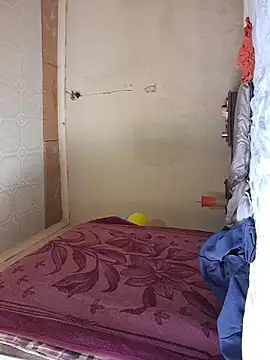 Snapshot of yourburget chatting on February 21, 11:11 am yourburget online show from February 21, 11:11 am