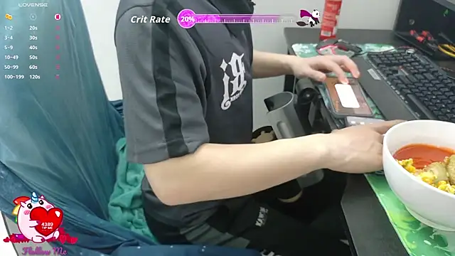 Snapshot of -_kur_- chatting on February 15, 3:42 pm - kur - online show from February 15, 3:42 pm