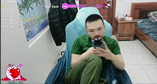 Snapshot of -_kur_- chatting on February 24, 11:36 pm - kur - online show from February 24, 11:36 pm
