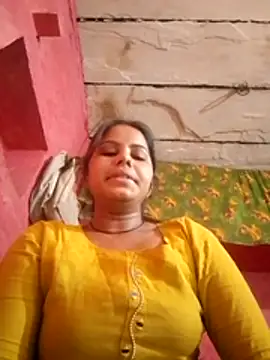 Snapshot of Krishna_pal chatting on April 8, 8:03 am Krishna pal online show from April 8, 8:03 am