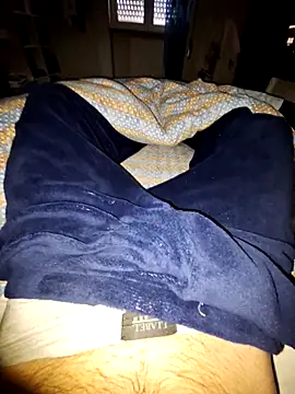 Snapshot of marcos_gmz chatting on February 8, 9:02 am marcos gmz online show from February 8, 9:02 am