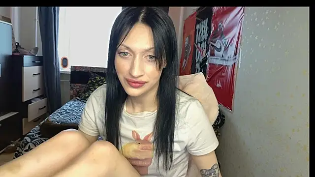 Snapshot of Amalia_Draki chatting on March 2, 12:23 pm Amalia Draki online show from March 2, 12:23 pm