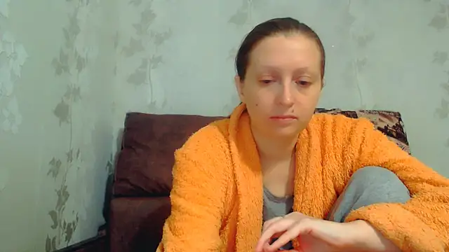 Snapshot of CrystallAngel chatting on January 11, 4:34 pm CrystallAngel online show from January 11, 4:34 pm