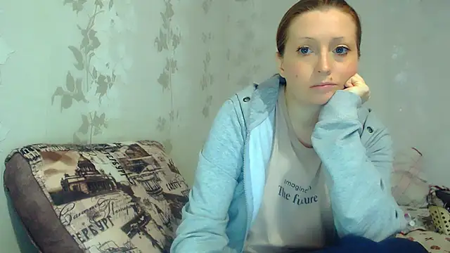 CrystallAngel online show from February 15, 2:25 pm