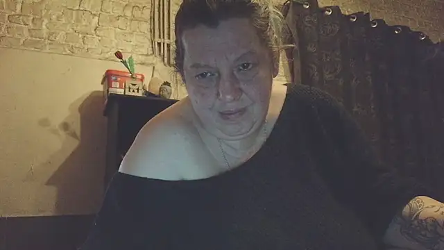 tigresse3 online show from May 15, 11:45 pm