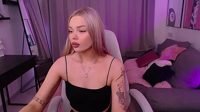 Leslie Caronn online show from January 9, 7:33 am