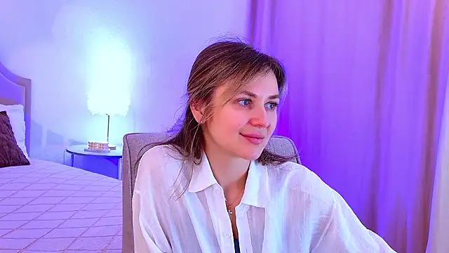 EmeraldGlow online show from March 24, 2:44 pm