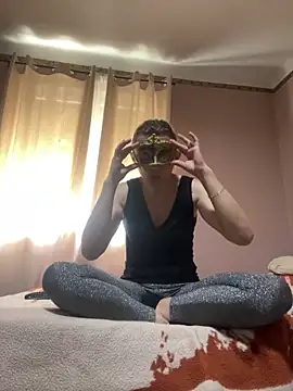 SexyMamiVee online show from April 2, 9:18 am