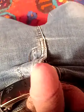 alixanrhg online show from April 11, 7:51 pm