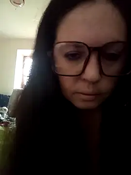 EdgedSleeve online show from February 10, 11:47 am